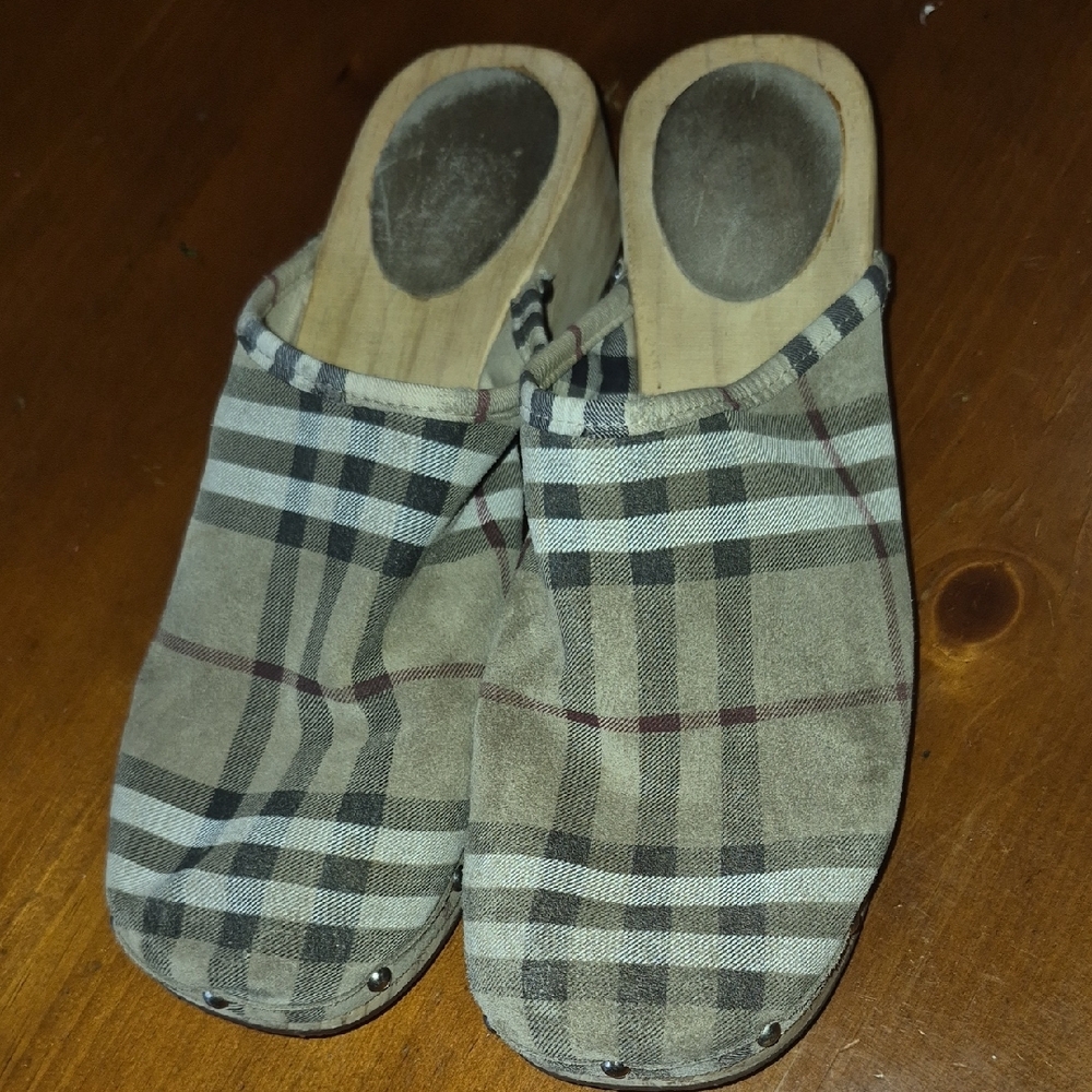 Burberry Plaid Slip-On Mules with Stud Accents - Picture 2 of 14